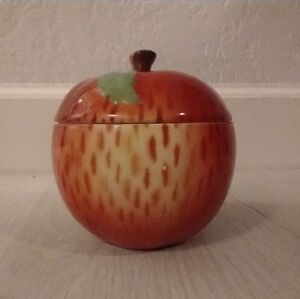 Vintage Czech Apple Covered Dish